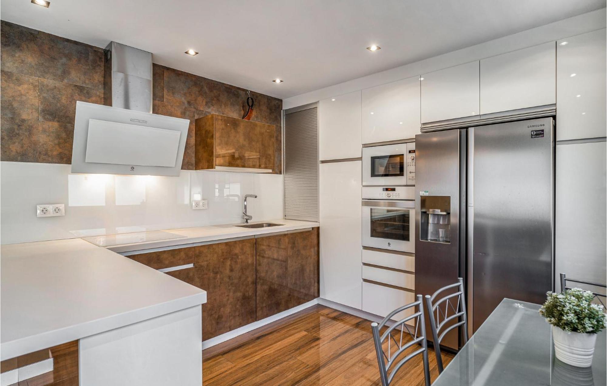 Gorgeous In With Kitchen Benalmádena