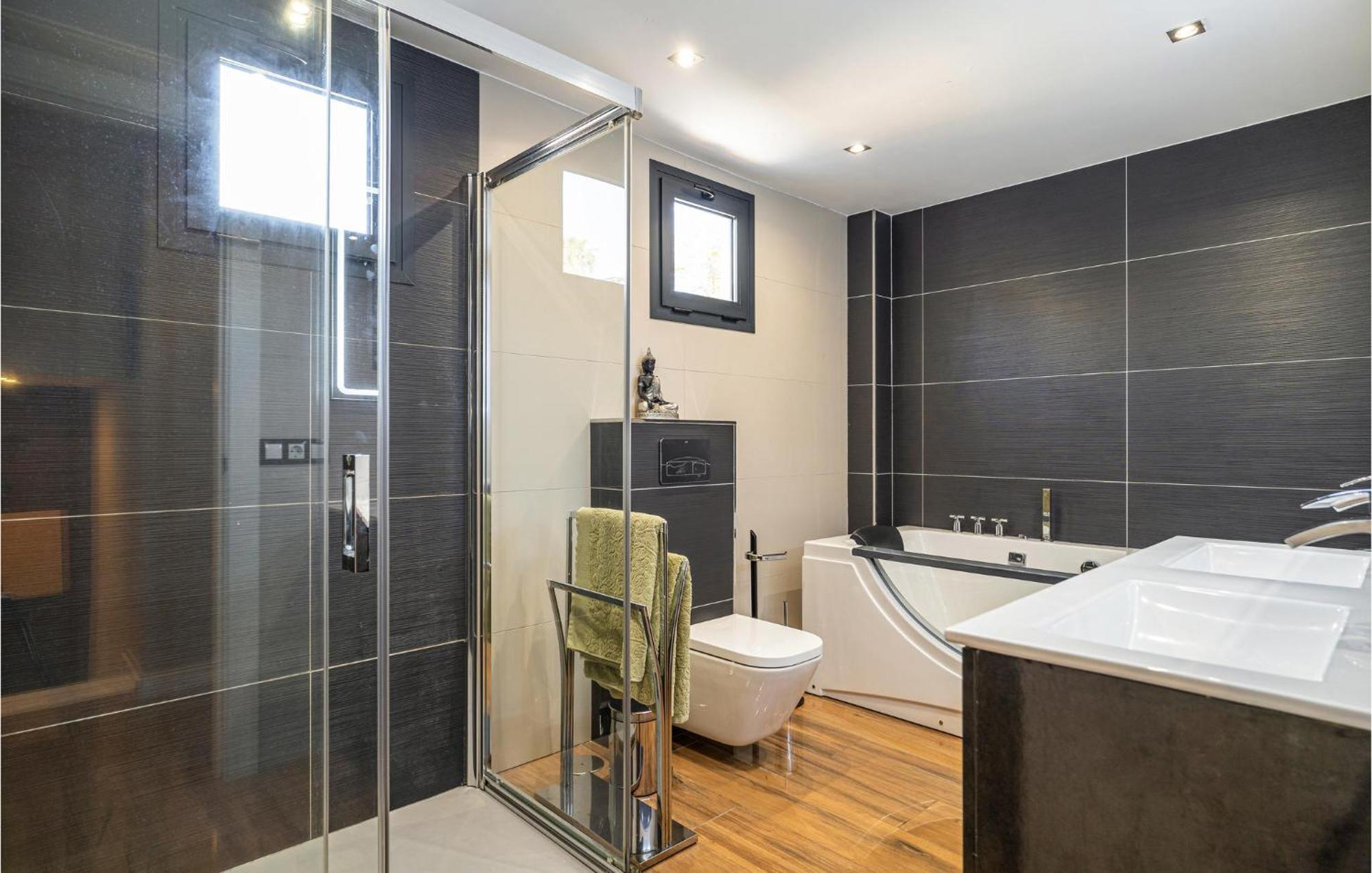 Vakantiehuis Gorgeous In With Kitchen *